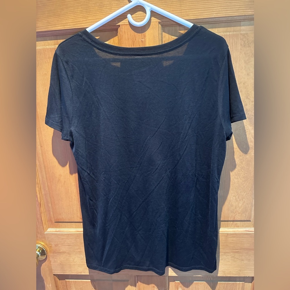 Captain Marvel XL woman’s Tee - Picture 2 of 3
